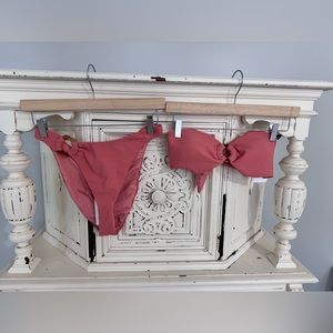 NWT Dippin’ Daisy’s Strapless Coral Women’s Bikini • Size S and M